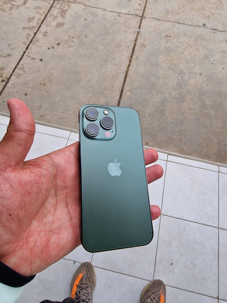 Iphone 13 pro Alpine Green