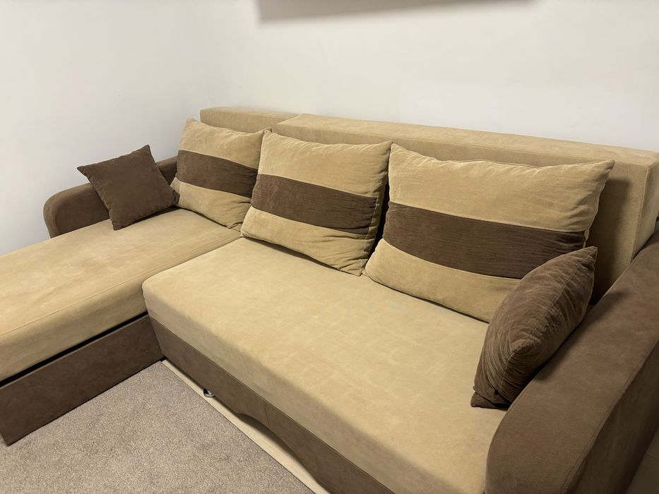 Canapea modulara tip coltar