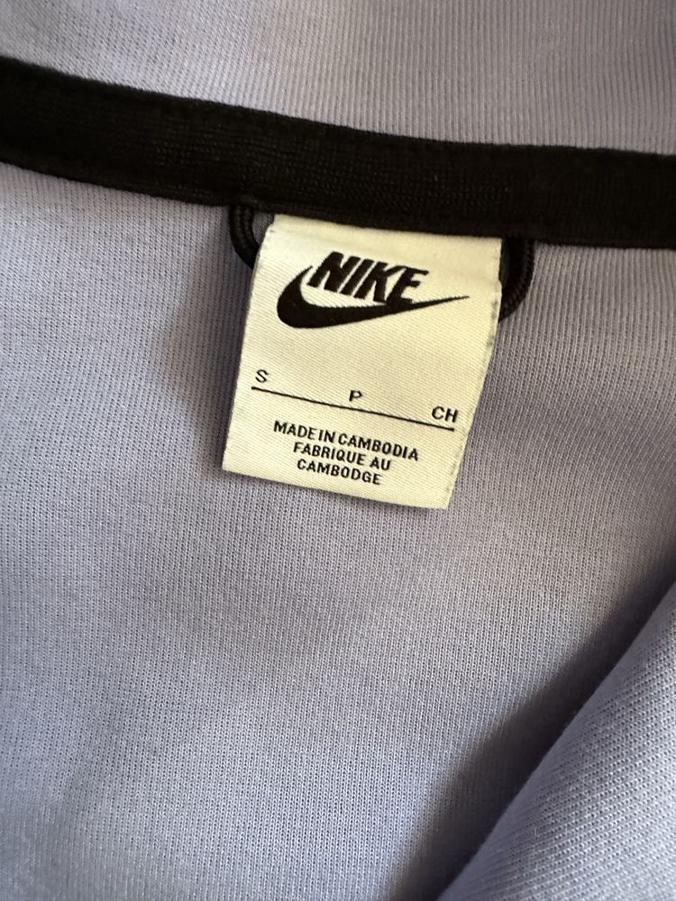 Nike tech fleece лилав S