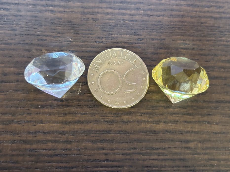 Декоративни камъни диаманти