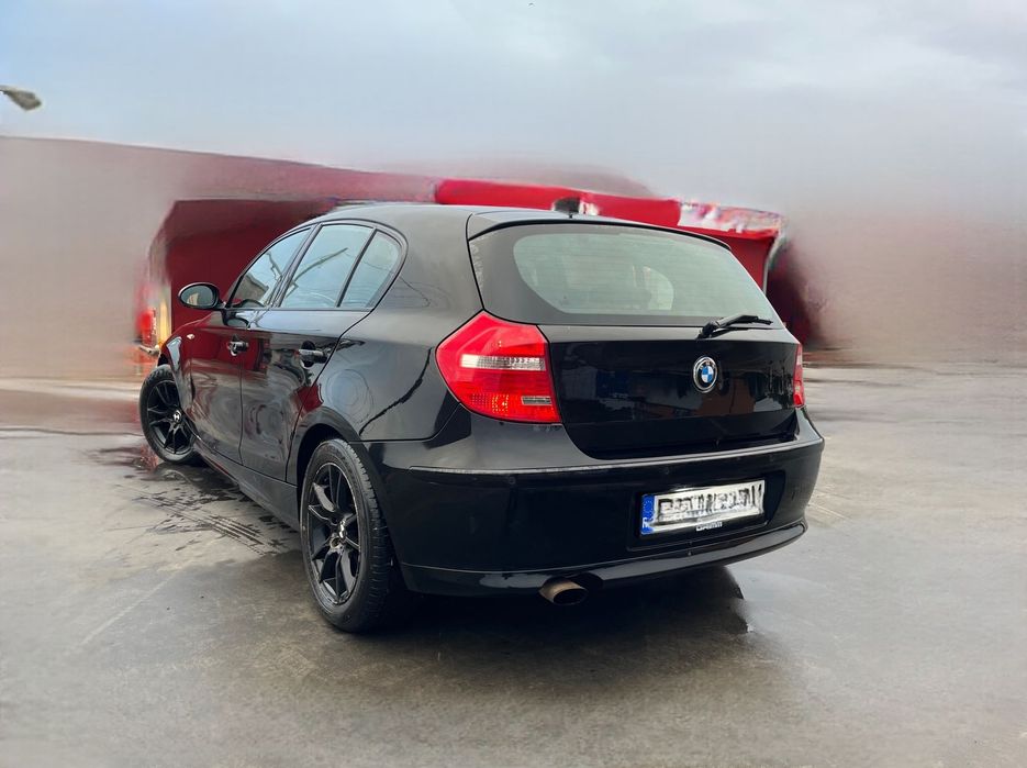 BMW Seria 1 Vând BMW seria 1(E87) an 2009 Model 118d, motor 2.0 diesel, 143 cp, cu