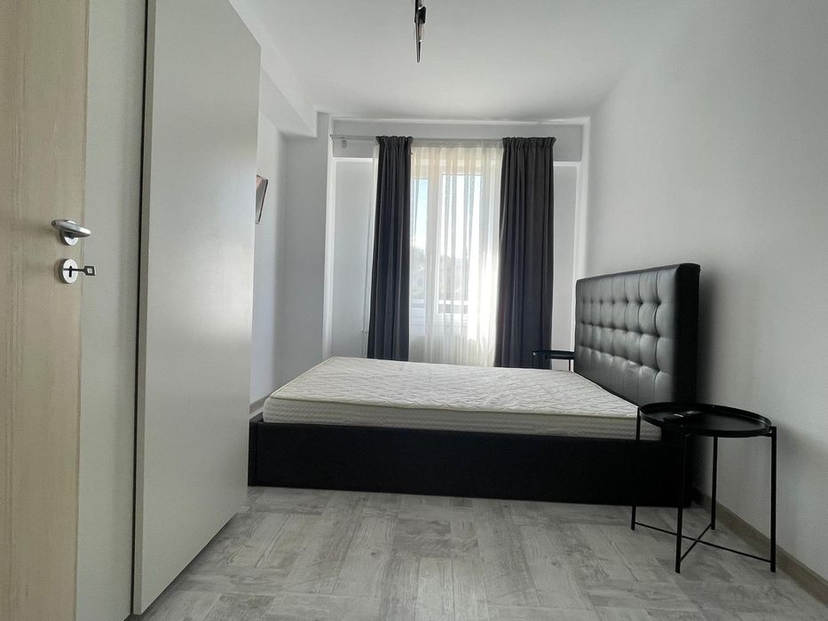 Închiriez Ap 2 camere central