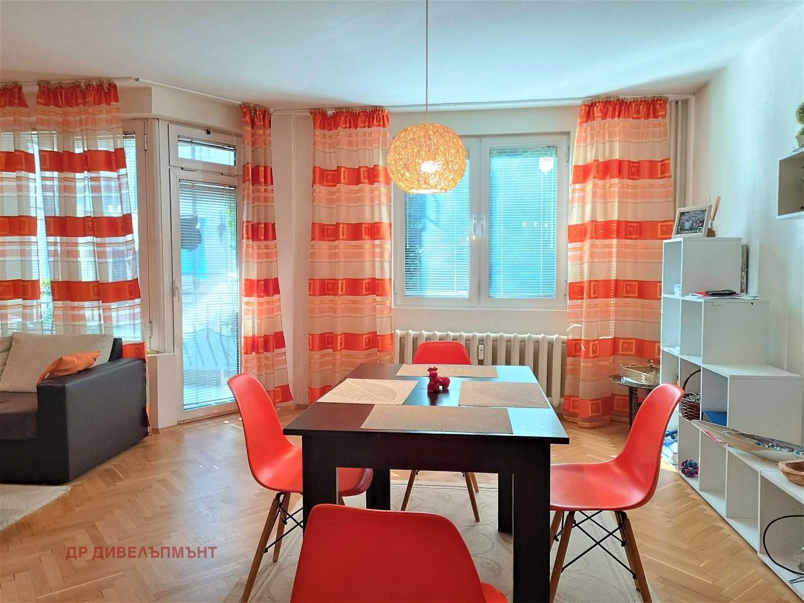 Продава 3-СТАЕН
град София, Белите брези, ул. Проф. д-р Д. Атанасов
