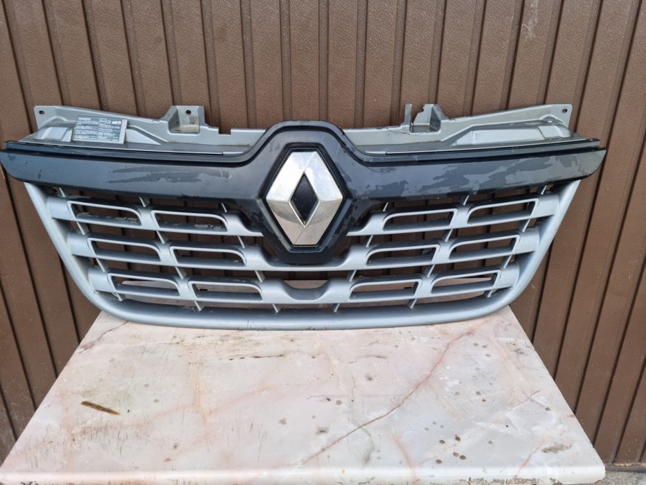 Grila radiator renault master