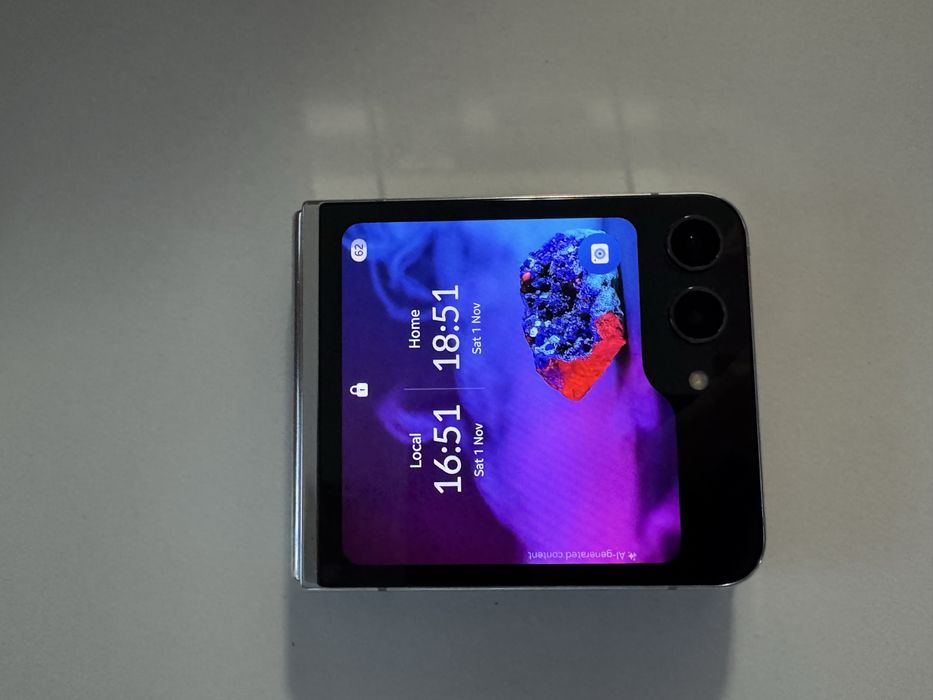 Samsung Galaxy Z Flip 5   512gb