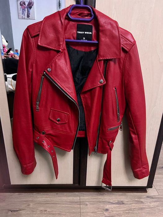 Geaca piele,mărimea 34, superbă