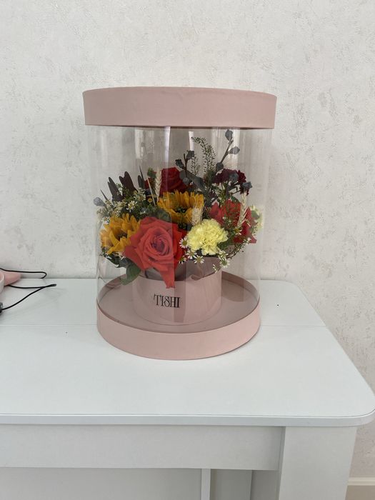 Букет классной композиции свежый   с верху подцветник  сегодный