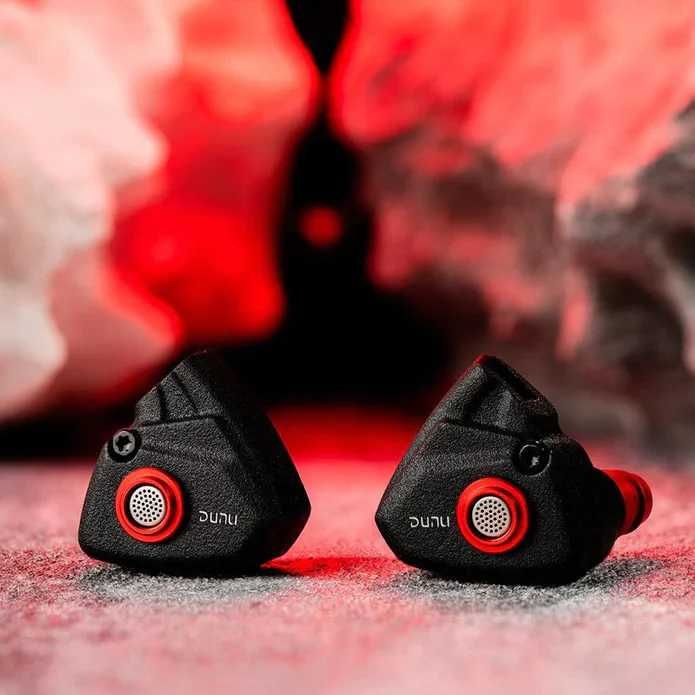 Нови- неотваряни DUNU TITANS Hi-res HIFI In-ear  11mm Dynamic Driver