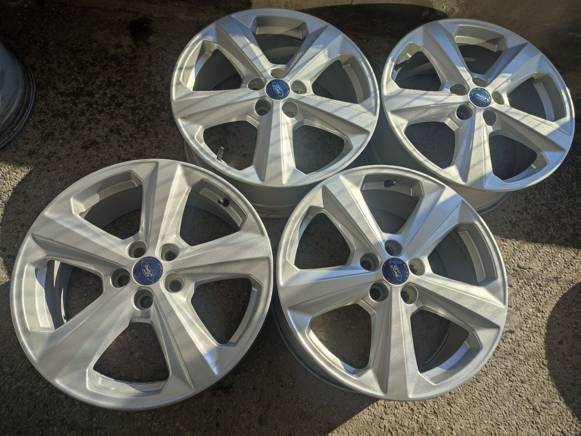 18" оригинални алуминиеви джанти за Ford Kuga...