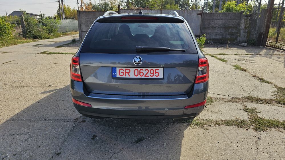 SKODA Octavia 1.6 Tdi-DSG