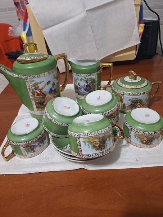 Set cesti de ceai sau cafea din portelande culoare verdedin cechoslova