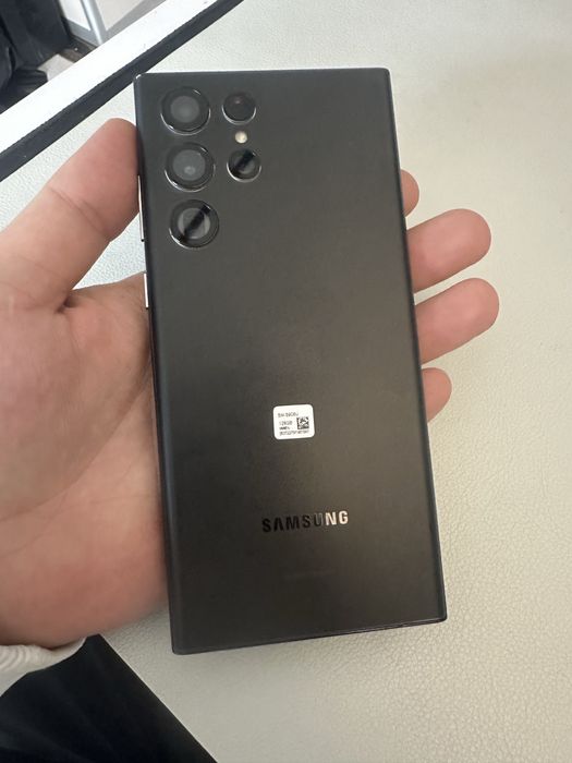 Samsung S22 Ultra impecabil 128GB, 8GB RAM, fără defecte