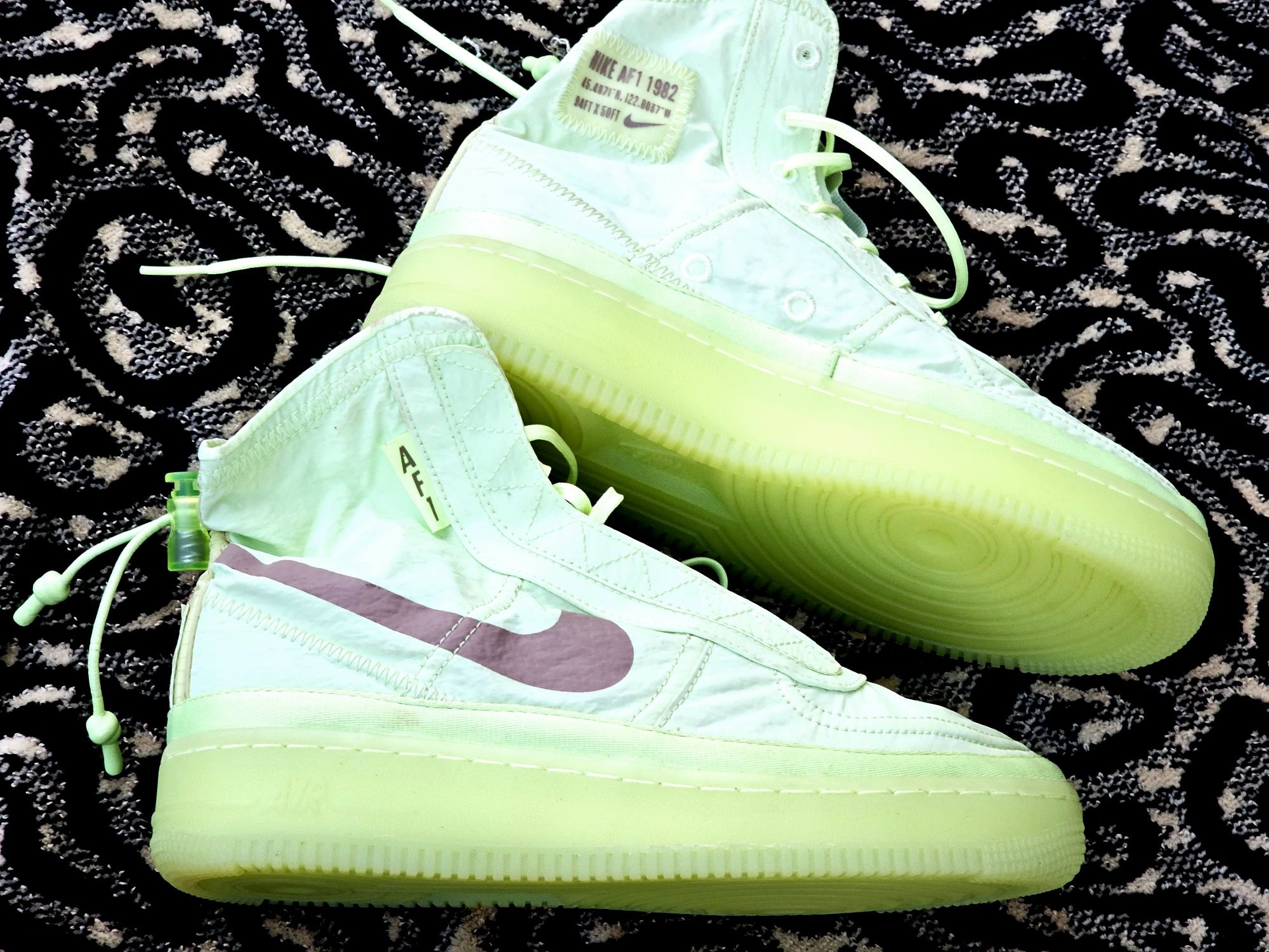 Nike Air Force 1 Sheel Volt уникални дамски сникърси 38 номер