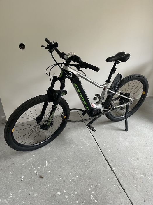 Електрически велосипед Scott