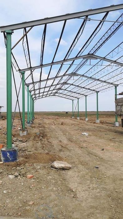 Vand hala 11X24.5 complete pentru alte dimensiuni sunați