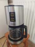 Vând  cafetieră Grundig Delisia