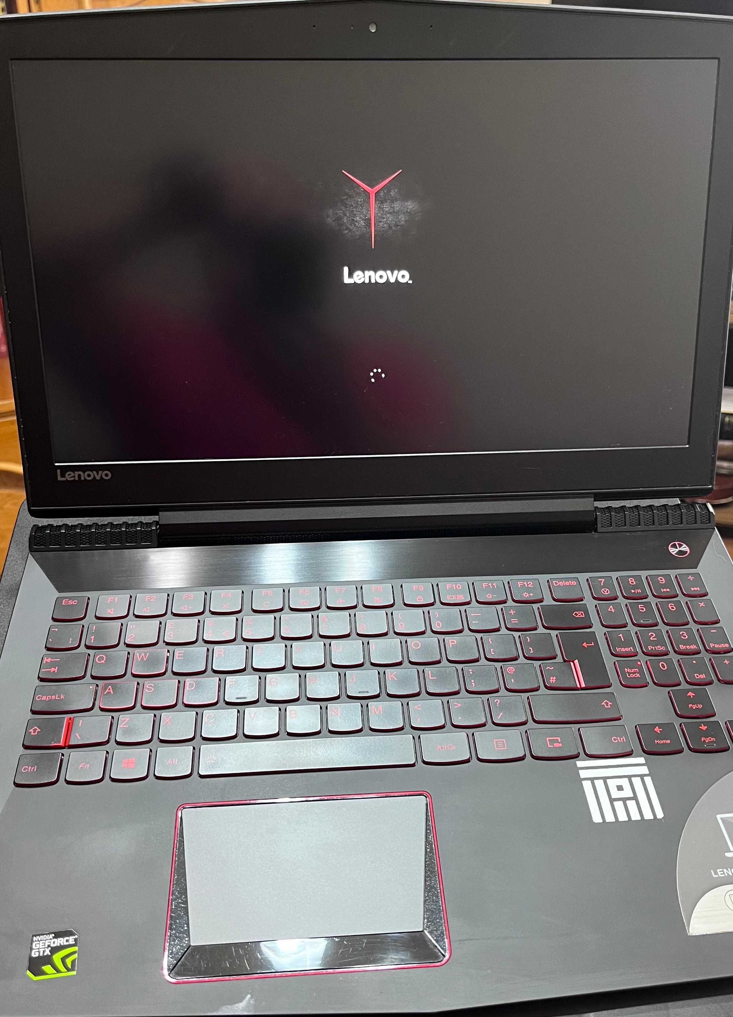 Laptop Gaming Lenovo Legion Y520 cu procesor Intel® Core™ i7-7700HQ