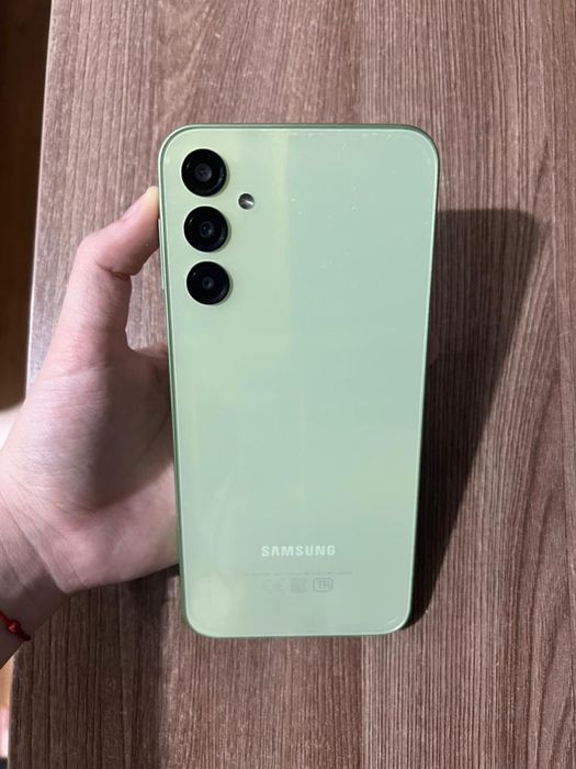 Продам телефон Самсунг А24