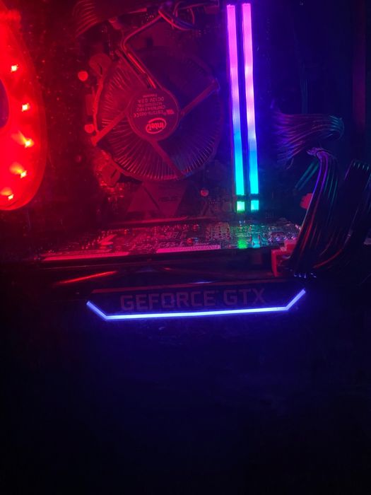 Vand Pc Gaming Serioux+Monitor