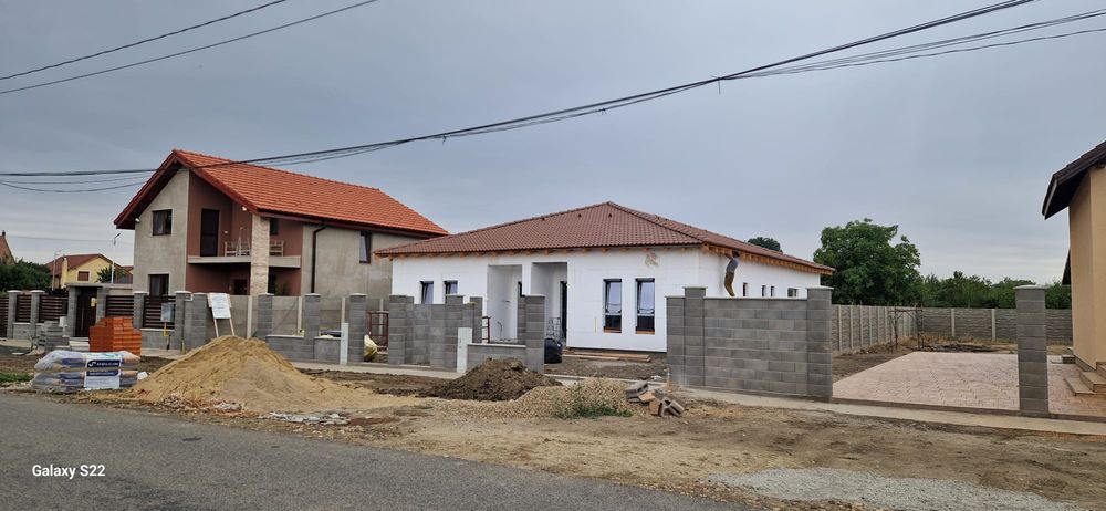 Duplex 88 mp -toate utilitățile. Sanmihaiul Român