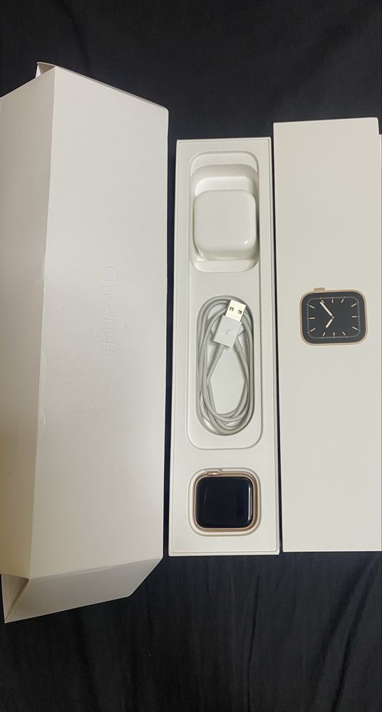 Apple watch 5th Series