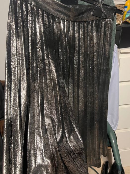 Fustă Zara negru cu argintiu pliuri xs 35 talie