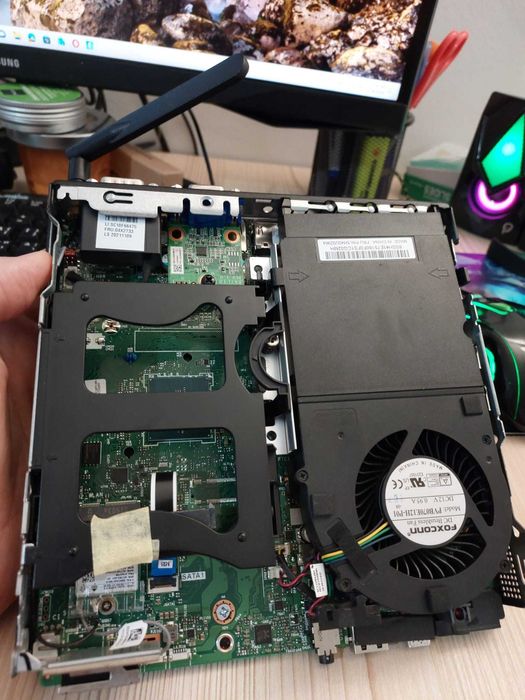 Lenovo ThinkCentre M70Q Gen 2 Tiny i5-10500T 16GB 512GB ssd M2