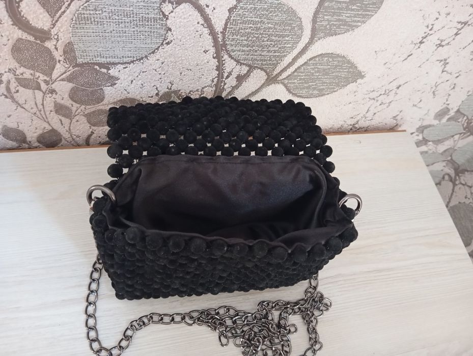 Сумка из бусин черная