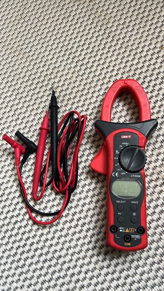 Токовые клещи Uni-T UT205A