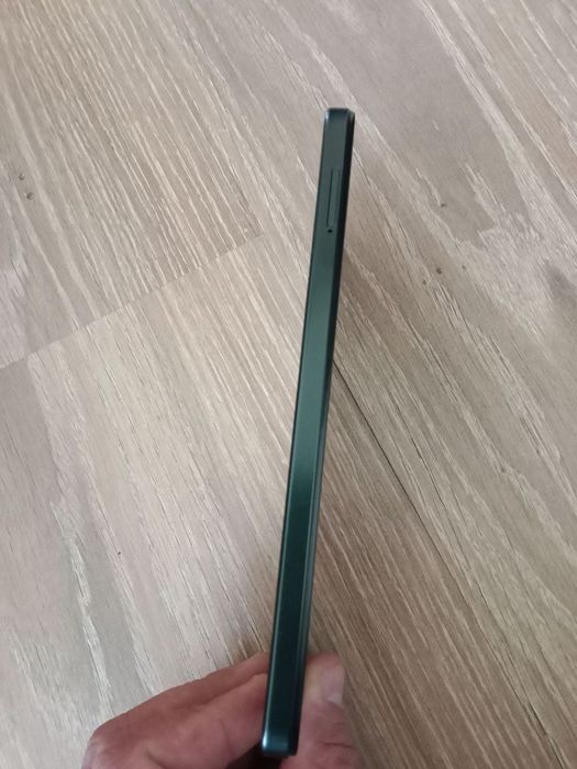 Продаётся в идеальном состоянии Vivo y 04  4/128 gb