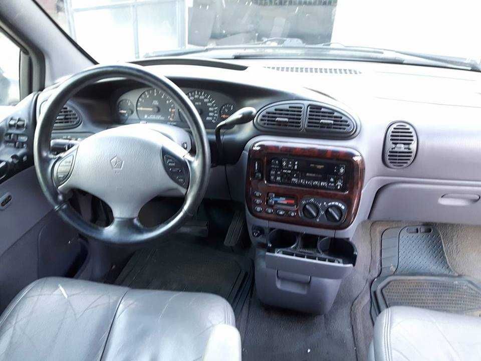 само на части Chrysler Grand Voyager 2,4 / 3,3 / 3,8