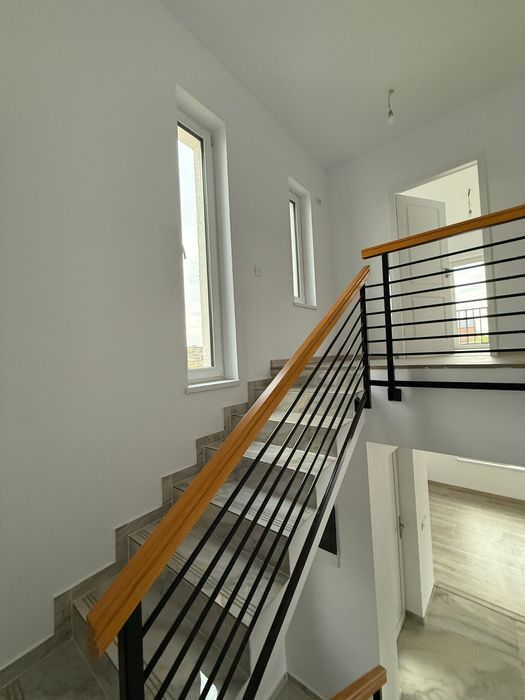 Casă modernă P+E Barnova– 110 mp utili, teren 250 mp, finisaje premium