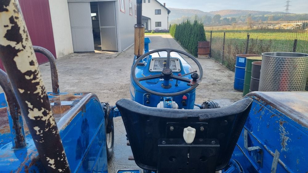 Ford 2000 motor in 3 cilindri