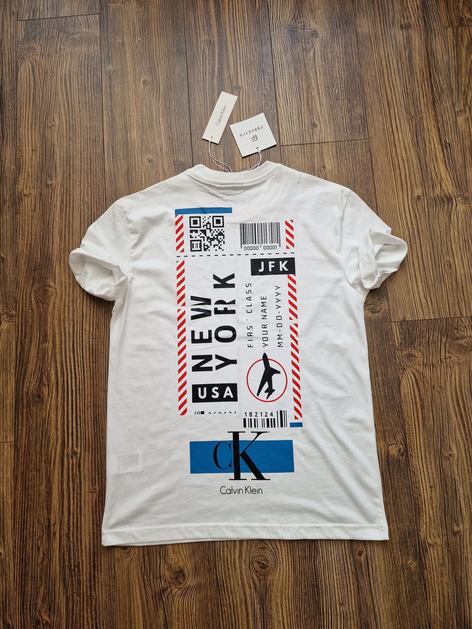 Страхотна мъжка тениска CALVIN KLEIN размер S M  2XL
