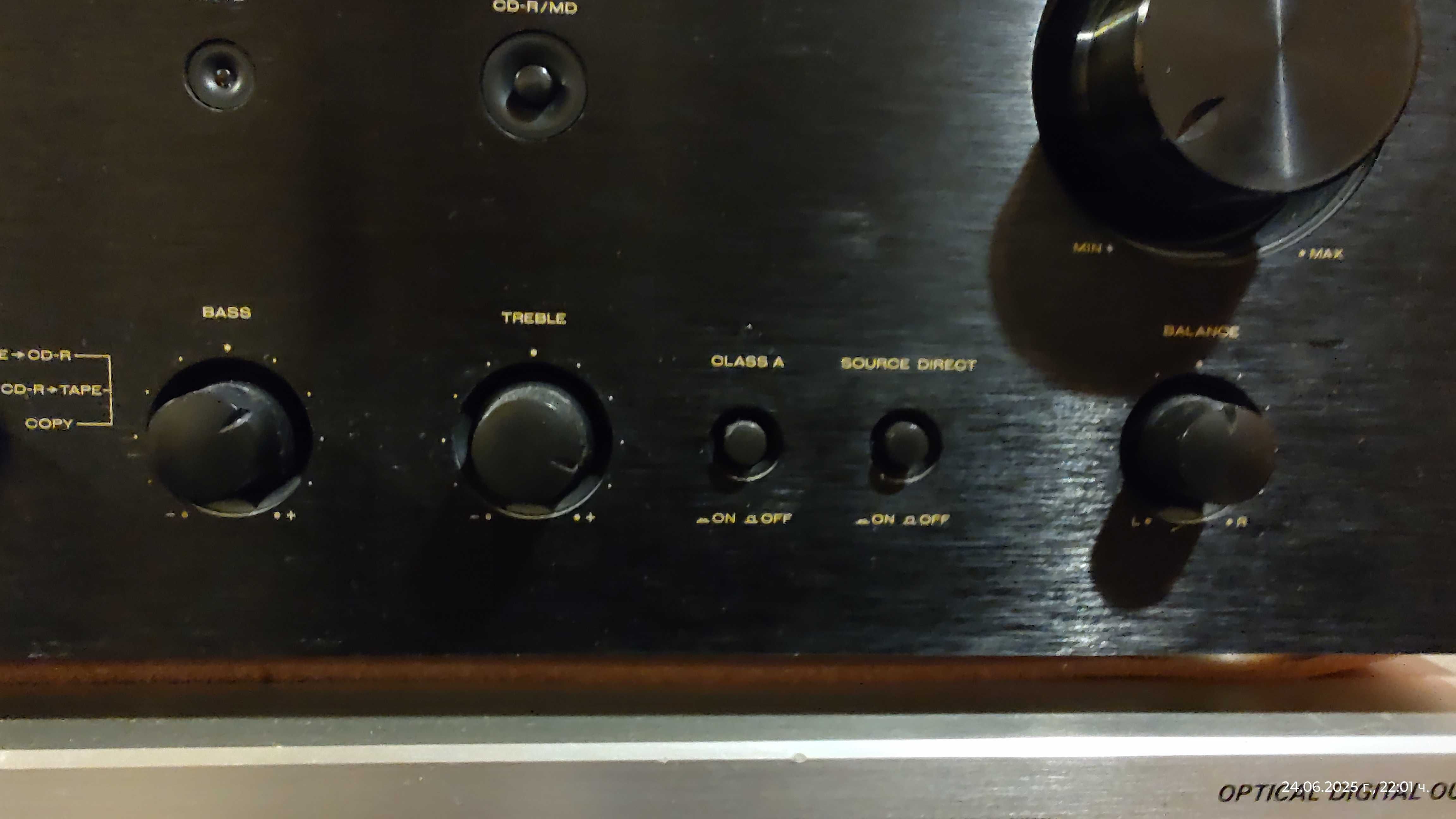 Продавам усилвател marantz pm 8000