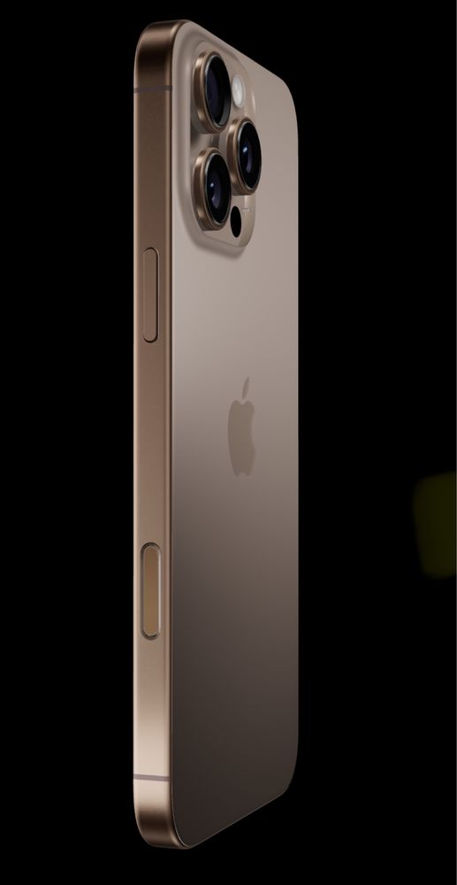 Продаю iPhone 16 Pro Max — 256 ГБ, Desert Titanium