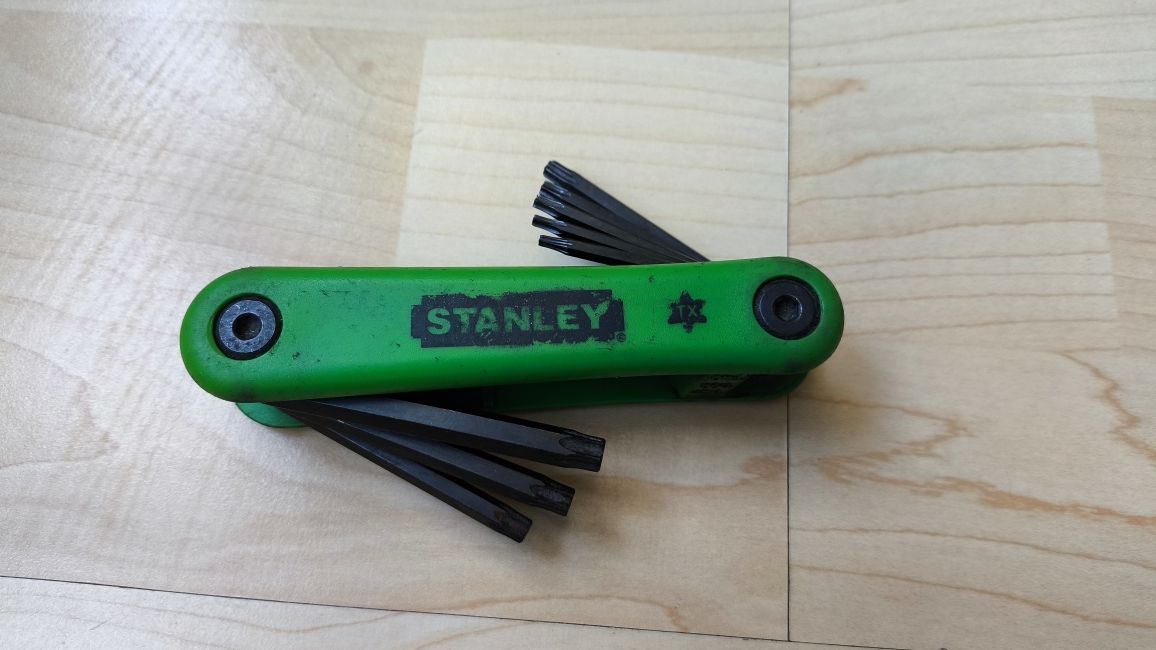 Ключ Stanley Г-образен Torx комплект TX9 -TX40 мм. 8 бр
