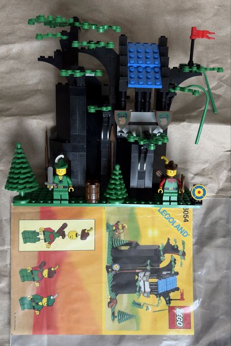 Lego Forestmen's Hideout 6054
