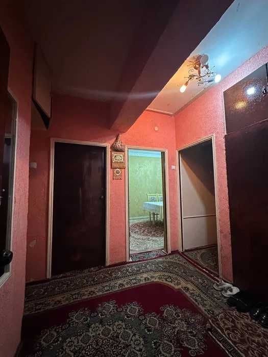 Олмазор тумани Сой буйида 3-хонали уй сотилади