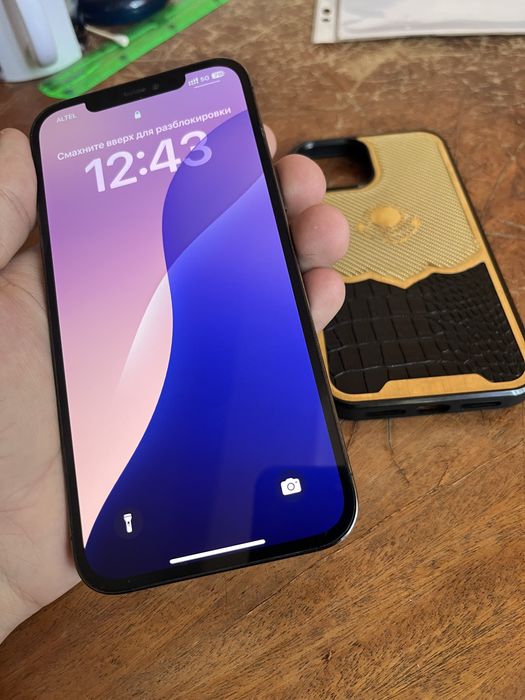 Продается 12 про макс в хорошем состояние