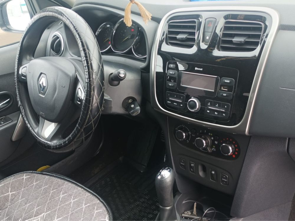 Renault Logan торг
