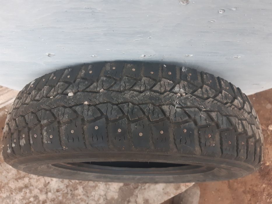 Продам одну шину