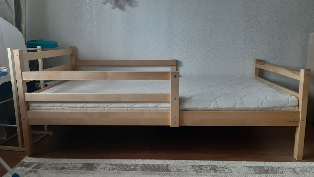Кровать детская с матрасом 160х80