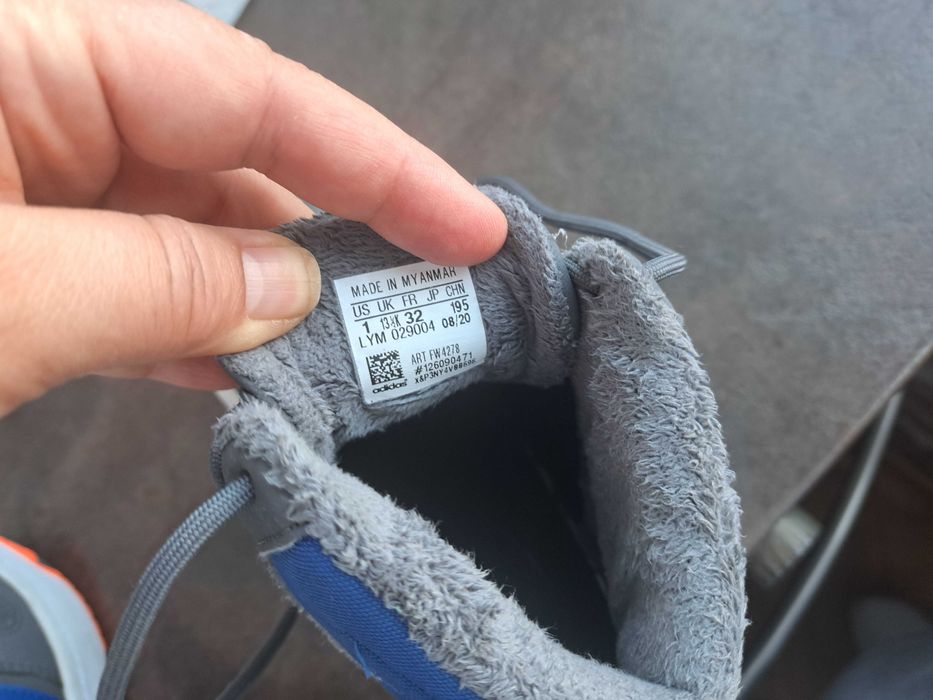 детски маратонки за момче,кецове,спортни обувки,Adidas,номер32,адидас