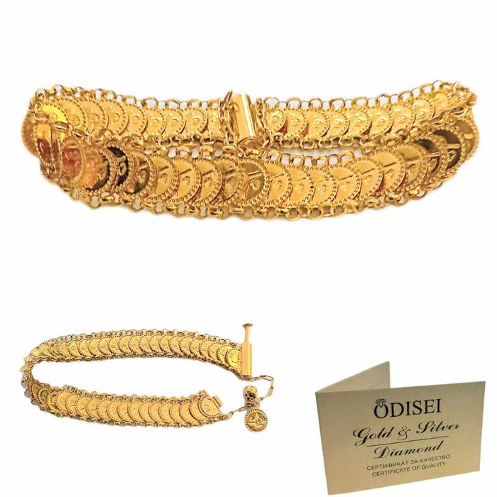 Златни колиета и златни гривни