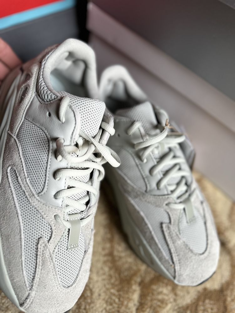 Adidas Yeezy Boost 700 Originali