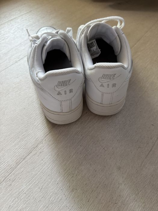 Nike air кожени бели маратнонки