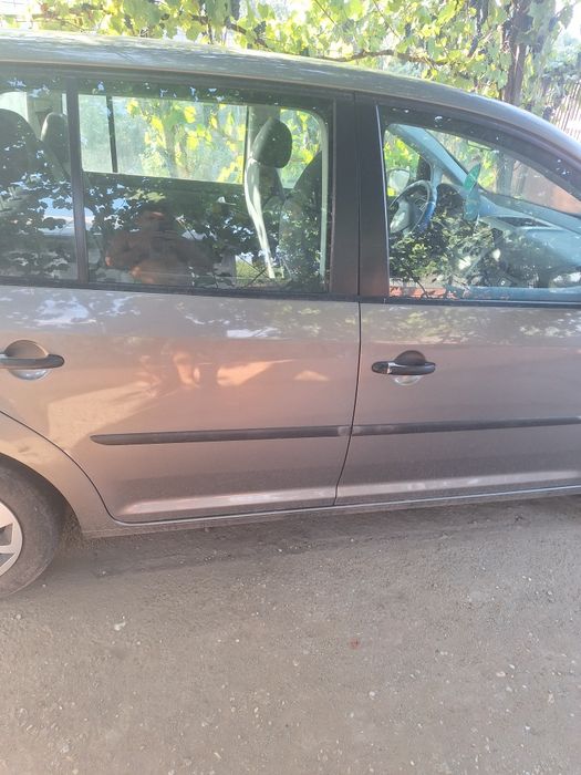 VW Touran an 2009 acte în regula