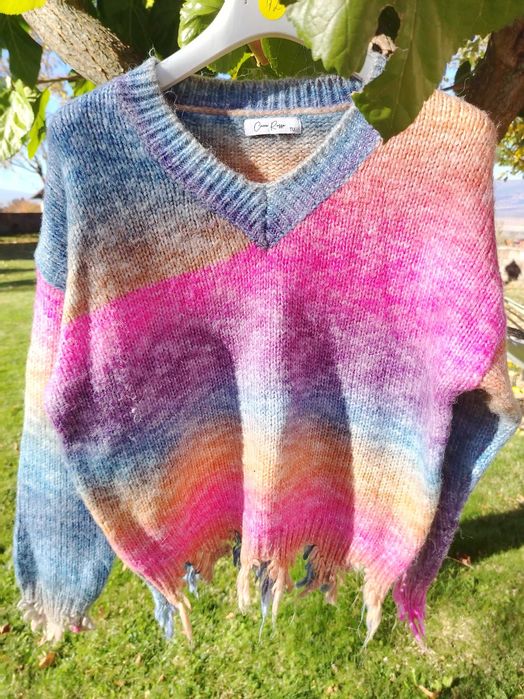 Пуловери дамски плетиво