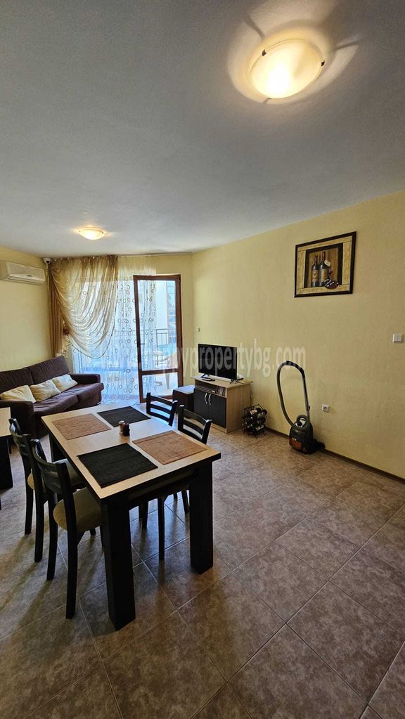Продава се Двустаен апартамент в к.к. Слънчев бряг - 72 кв.м за 931 €/кв.м - Снимка #4